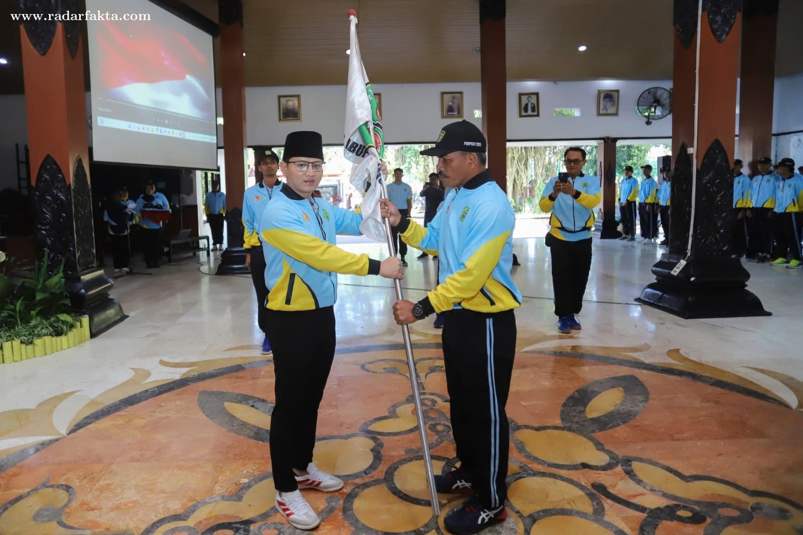 Pemkab Trenggalek Berangkatkan Kontingen Porprov lV Jatim